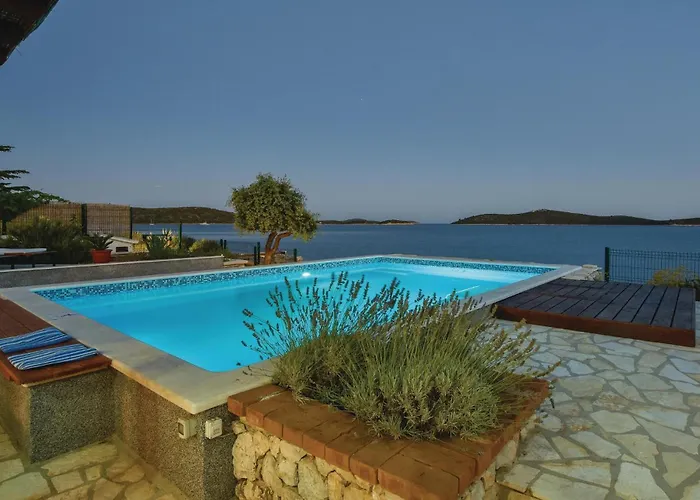 Stunning In With Kitchen Дом отдыха *