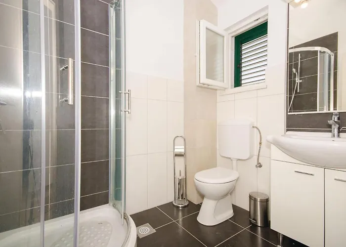 Stunning In With Kitchen Дом отдыха Севид