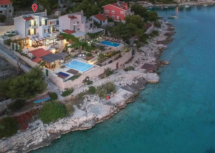 Stunning In With Kitchen *