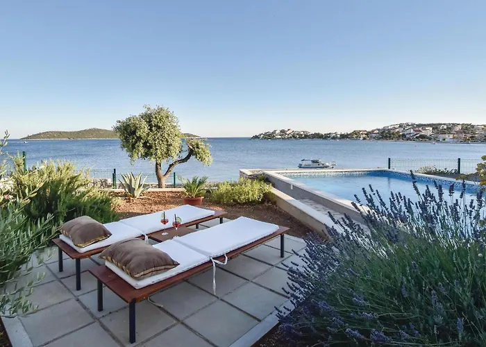 Stunning In With Kitchen Дом отдыха *